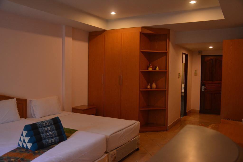 Seven Oaks Inn ジョムティエンビーチ 部屋 写真